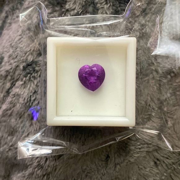 🆕Stunning 5.5k Heart Shaped Zandrite, 12mm - Picture 1 of 4